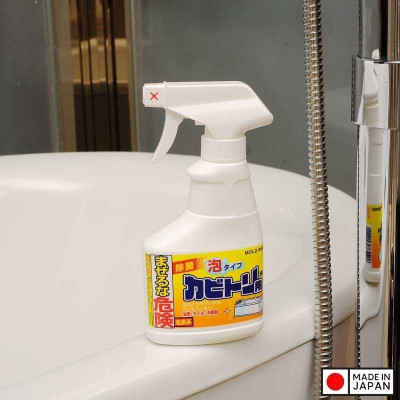 Chai xịt tẩy chống nấm mốc Rocket 300ml - Hàng Nội Địa Nhật Bản