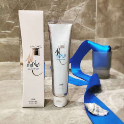 Kem Đánh Trắng Răng Chiết Xuất Ngọc Trai Apagard M Plus 130 G