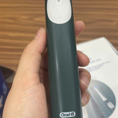 Set 2 Bàn chải đánh răng điện Oral-B iO Series 2 Hàng chính hãng