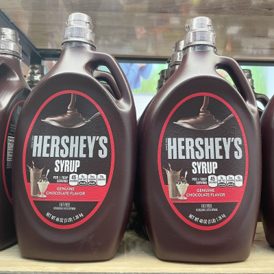 Sốt Topping Siro Socola Nguyên Chất Hersheys Syrup Chocolate 1.36kg Hàng Nhập Mỹ