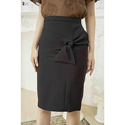 Chân váy ôm, nơ lệch eo Tri