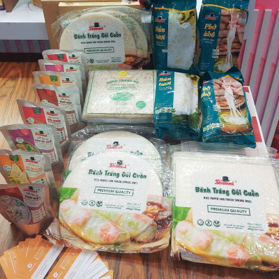 [SỈ&LẺ] Bánh tráng cuốn 400g/gói (Bánh tráng mè, bánh tráng gỏi cuốn mè Hồng Phát đặc sản Phan Rang)