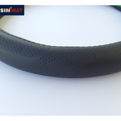 Bọc vô lăng cao cấp Macsim mã L631 màu đen chất liệu da thật