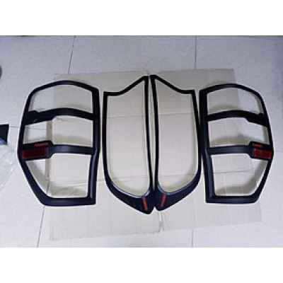 Bộ ốp viền đèn pha và viền hậu đen  dành cho xe Ford Ranger 2016-2019