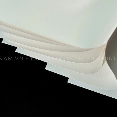 Giấy nhựa trắng mờ (White matte PET) dày 200 khổ 320x470