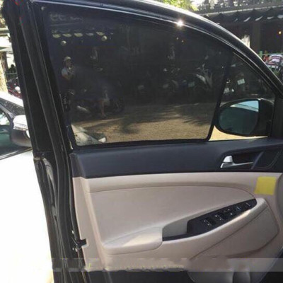 Rèm che nắng  hít nam châm dành cho xe Hyundai (Loại 1) 