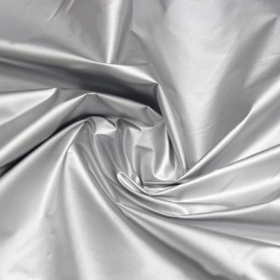 Bạt Phủ Xe Ô TÔ 5 Chỗ Vải Du Cao Cấp