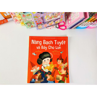 Truyện tranh -  Nàng Bạch Tuyết và bảy chú lùn - ndbooks