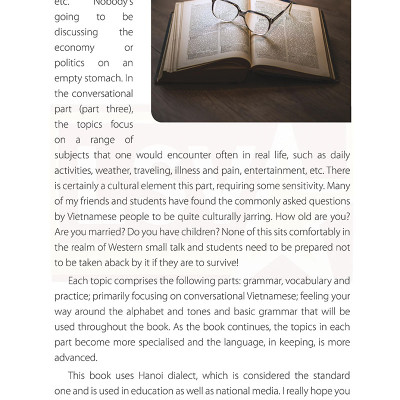 Useful Vietnamese For Expats - 3 (Quét QR Code tại App MCBooks Để Nhận Bộ Quà Tặng) (Tặng Decan Đo Chiều Cao Cho Trẻ 1-5 Tuổi)