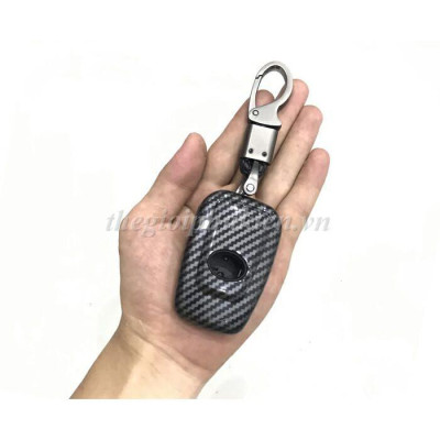Bao carbon chìa khóa ô tô dành cho Toyota Corolla Cross nhựa ABS vân Carbon kèm móc đeo INOX