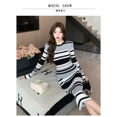 Đầm Thời Trang Miu Miu Quảng Châu Cao Cấp Tăng Kèm Belt Xinh Xắn