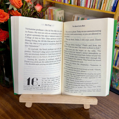 The Green Lotus Bud - Búp Sen Xanh bản Tiếng Anh