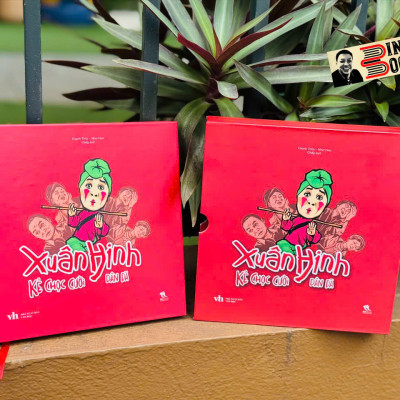 (Boxset bìa cứng, chữ ký tác giả) XUÂN HINH - KẺ CHỌC CƯỜI DÂN DÃ - Thanh Thủy, Như Hoa chấp bút - THBooks