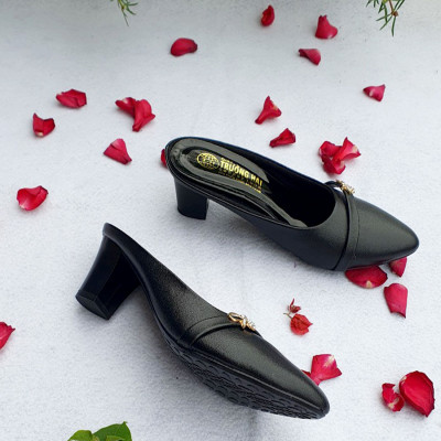 Sục nữ cao gót 5cm da mềm Đen Trường Hải SCG110Đ CÓ SIZE LỚN có 2 màu đen , bạc