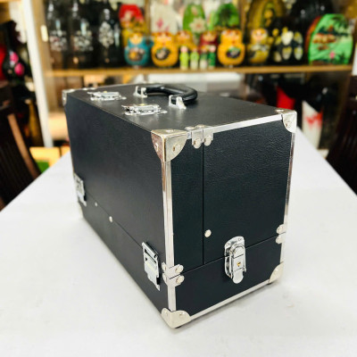 Sale sốc-Thanh lý Cốp bọc gốc inox, đựng dụng cụ make up trang điểm, nail, mi có khóa size 40x21x26 cm