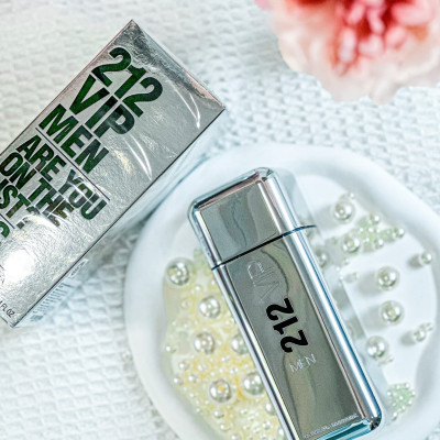 Nước Hoa Nam Carolina Herrera 212 Vip Men Edt 100Ml