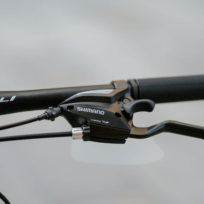 Xe đạp thể thao CALLI 2400 Khung nhôm không mối hàn