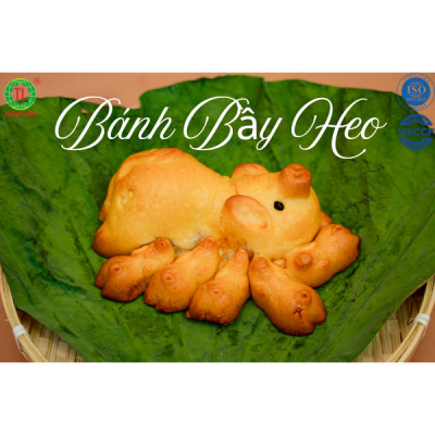 BÁNH TRUNG THU BẦY HEO 5 CON NHÂN DỪA 250 G THÀNH LONG ( CÓ NHÂN TRONG HEO CON, CÓ TRỨNG TRONG HEO MẸ) - VIỆT NAM