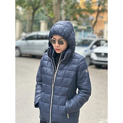 Áo khoác Michael Kors màu Navy chất liệu cao cấp, mềm mại, dáng gọn ấm áp, phù hợp công sở, đi du lịch, những khu vực lạnh sâu và cần chống gió