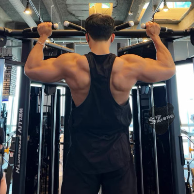 Áo ba lỗ nam tập gym, sự thoải mái và phong cách đơn giản