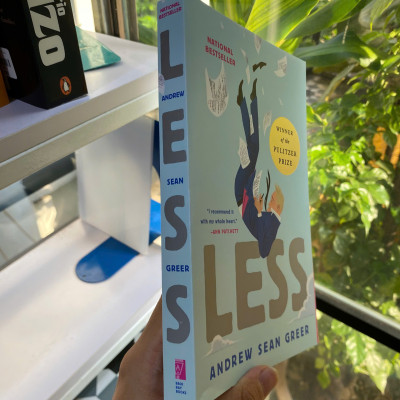 Sách - Less: A Novel by Andrew Sean Greer (WINNER OF THE PULITZER PRIZE) | Contemporary Fiction in English / Ngoại văn Nhập khẩu